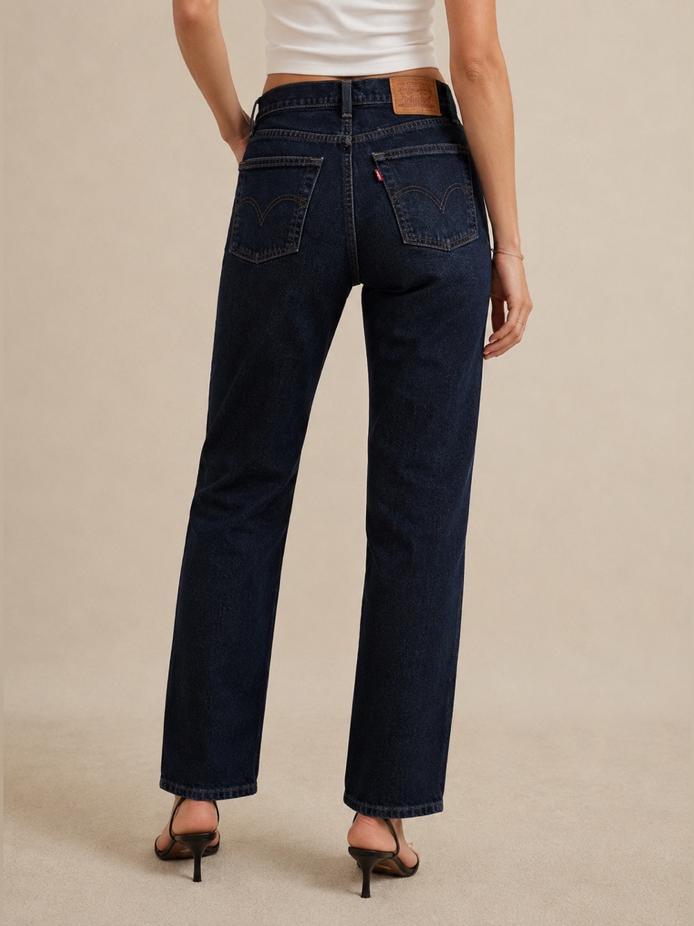 Levi's Wedgie Icon Fit - High Waisted Straight Leg Black Jeans - Size 24 - Picture 2 of 6